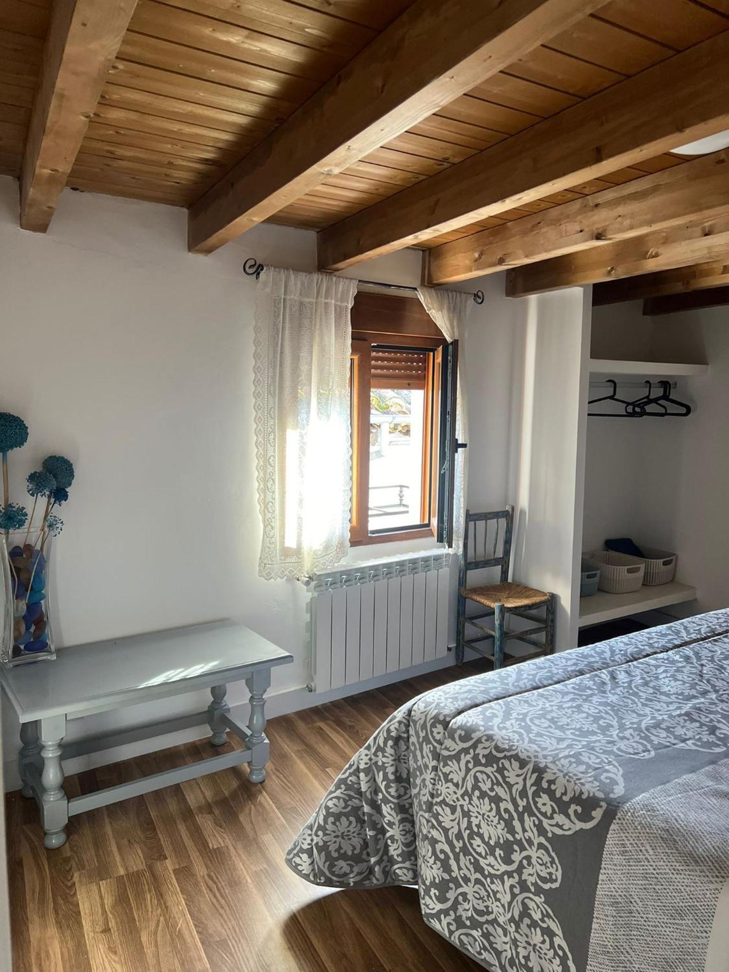 La Golondrina Apartment Candeleda Bagian luar foto