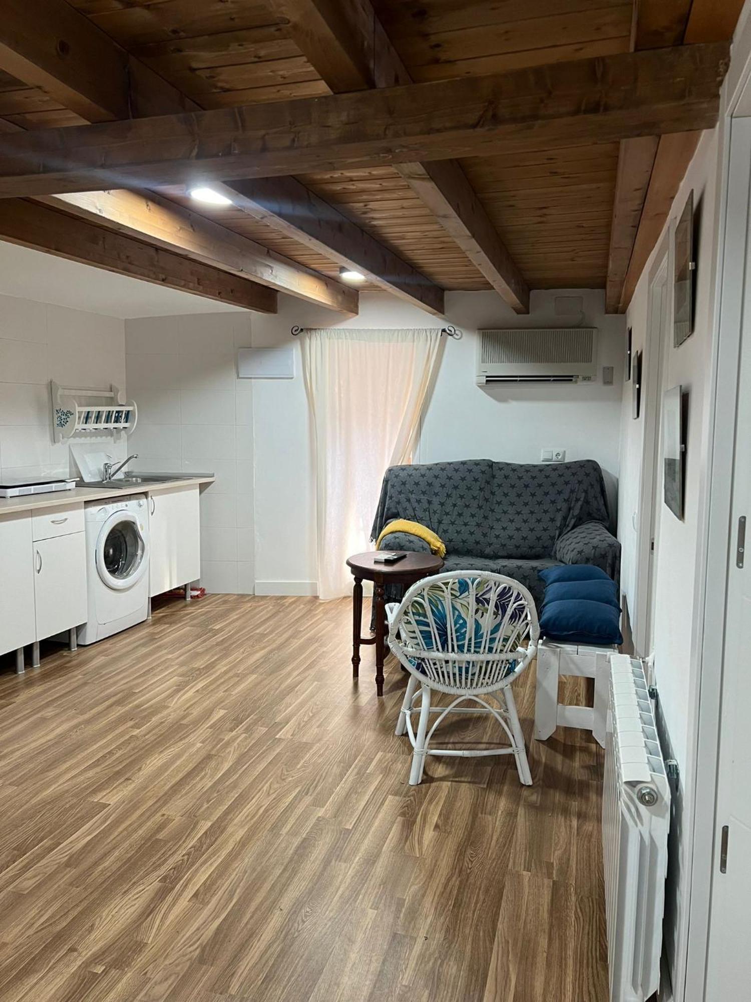 La Golondrina Apartment Candeleda Bagian luar foto
